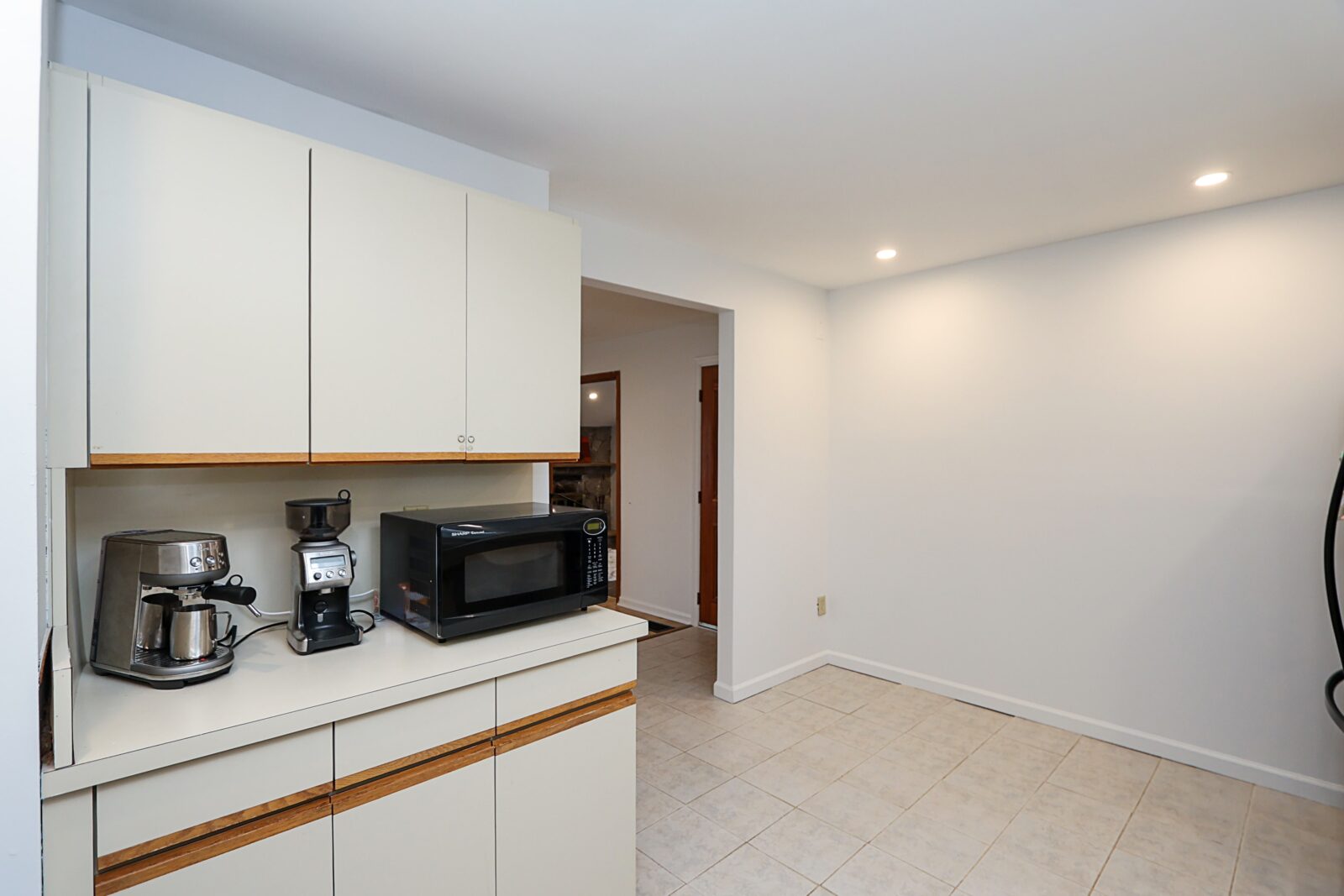 49 East Ave, Glen Cove 11-min 49 East Ave, Glen Cove 11-min