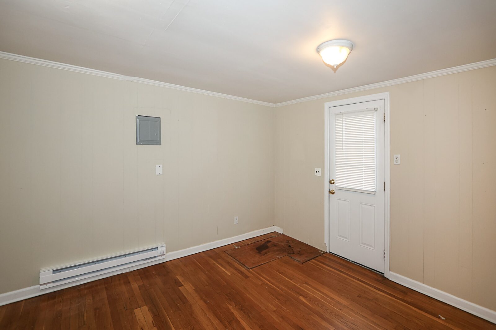 49 East Ave, Glen Cove 22-min