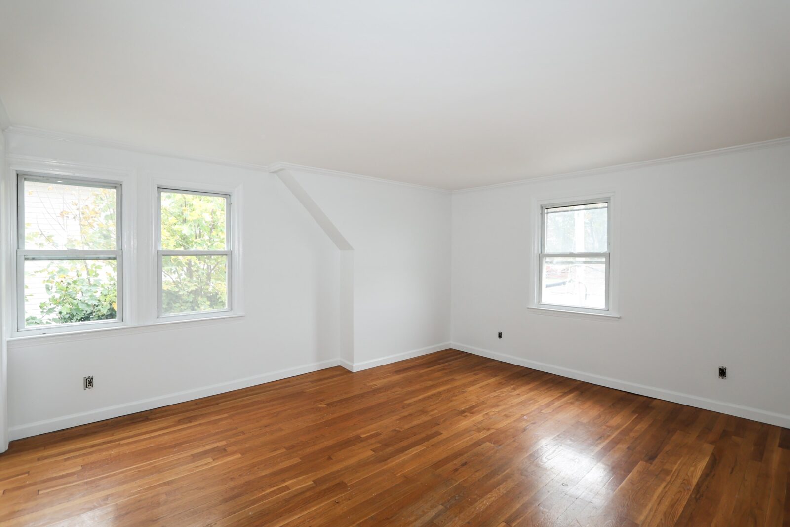 49 East Ave, Glen Cove 23-min