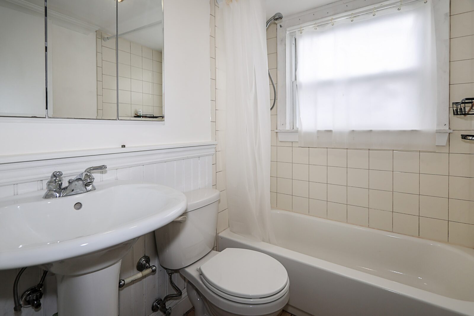 49 East Ave, Glen Cove 27-min