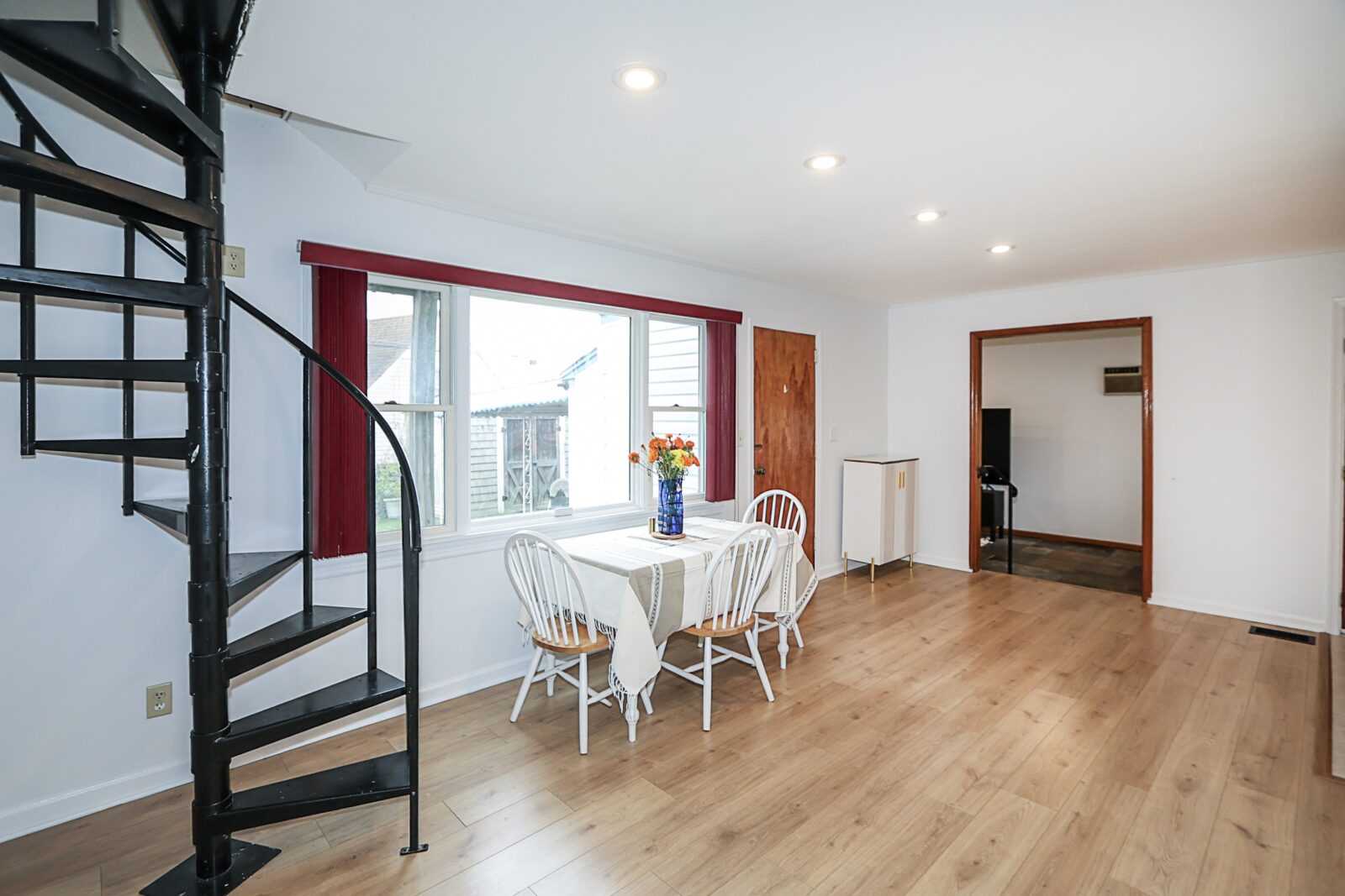 49 East Ave, Glen Cove 6-min 49 East Ave, Glen Cove 6-min